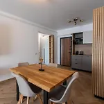 Marina View Mamaia Nord Апартаменты *