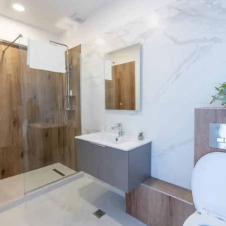 Marina View Mamaia Nord Apartament *